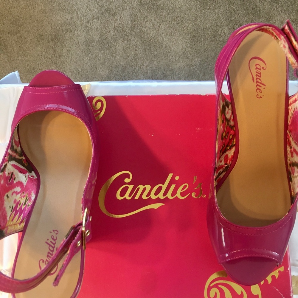 Candie's Fuschia Patent Wedge S 8.5 - Picture 5 of 11